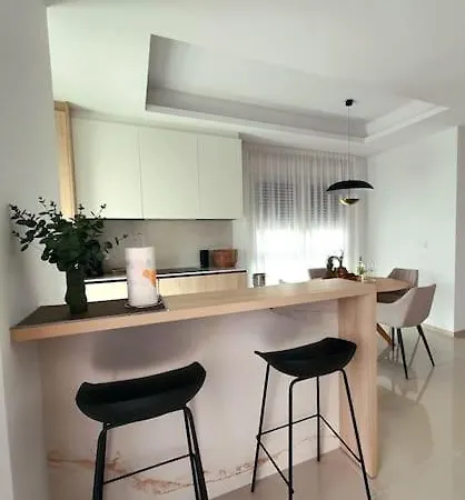 Vera 1 Apartment *